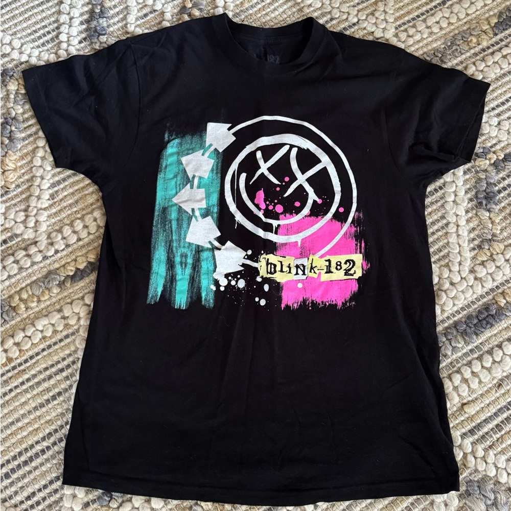 Blink-182 Graphic Tee - Picture 3 of 7
